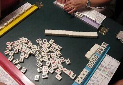 撿麻將游戲怎么玩_撿麻將玩游戲叫什么_撿麻將玩游戲怎么玩