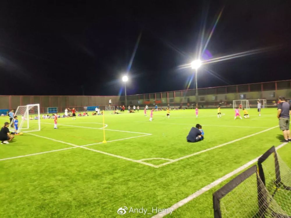 足球小將游戲攻略_小將足球攻略游戲視頻_小將足球小將